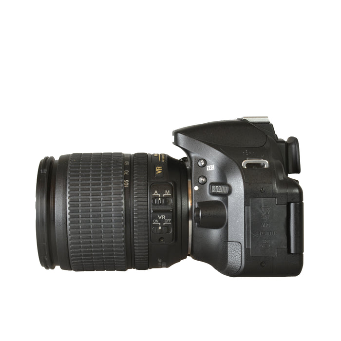 NIKON D 5200 + 18-105mm F 3.5-5.6 VR ED SCATTI 56.600 - USATO