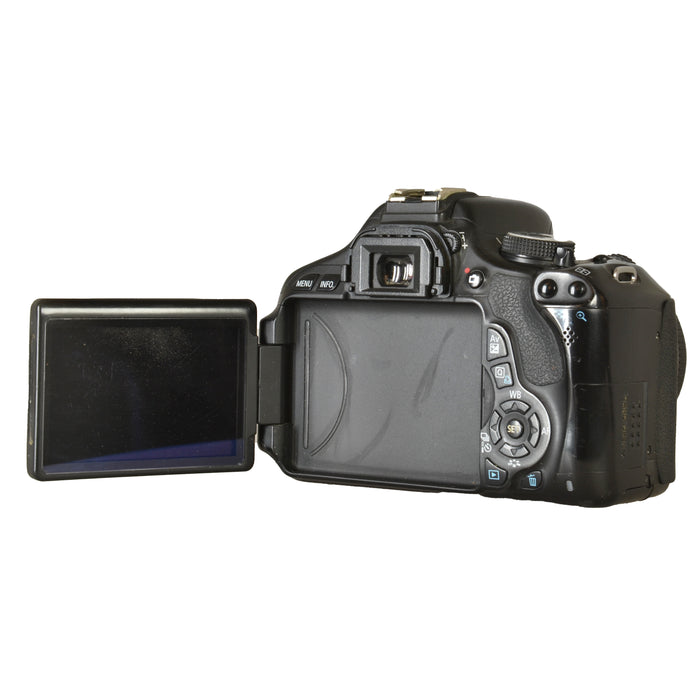 CANON EOS 600D + TAMRON 18-200mm F3,5-6,3 VC - USATO